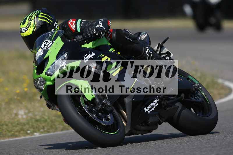 /Archiv-2023/28 05.06.2023 Moto Club Anneau du Rhin/vert-medium/30